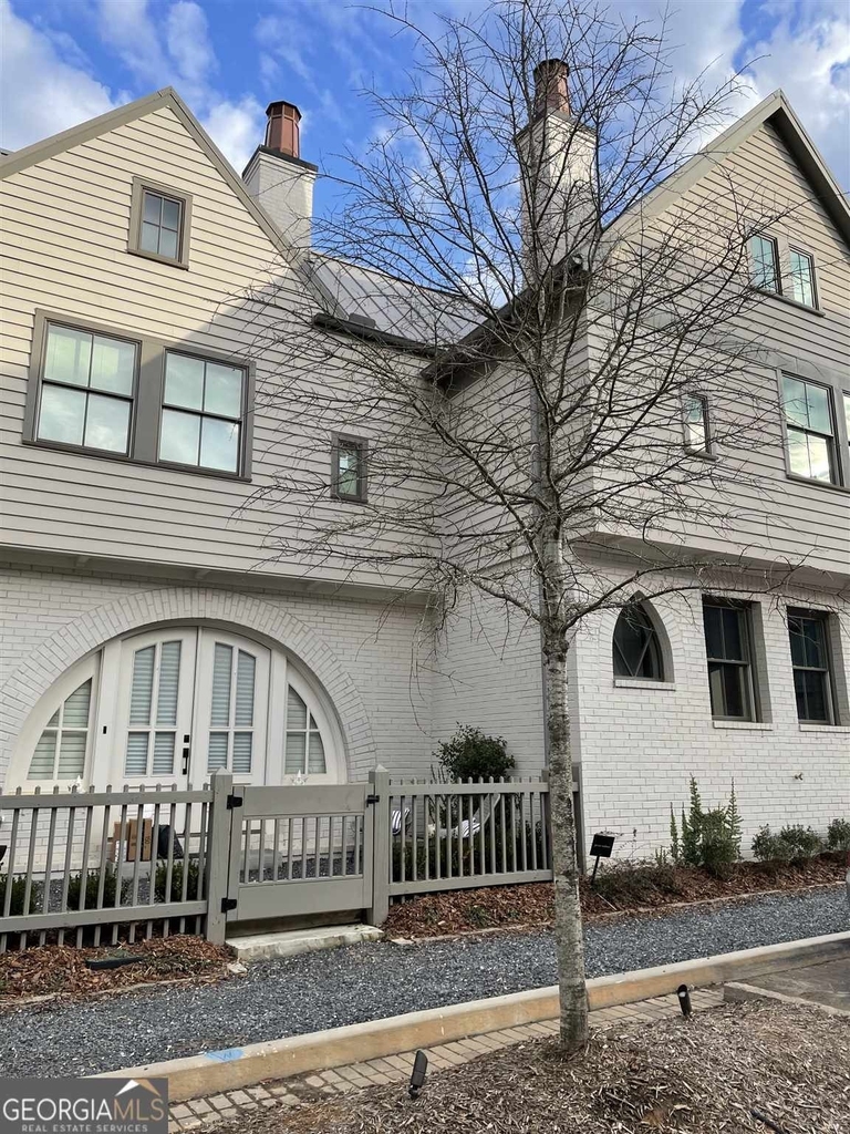460 Heatherden Avenue - Photo 1