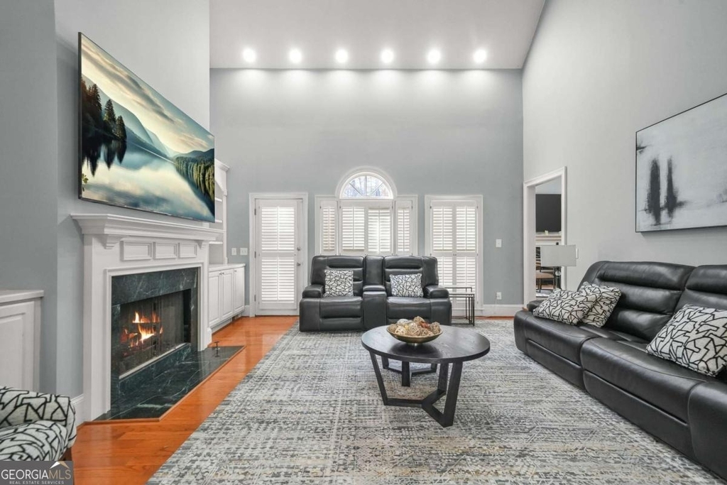 9800 Foxworth Drive - Photo 6