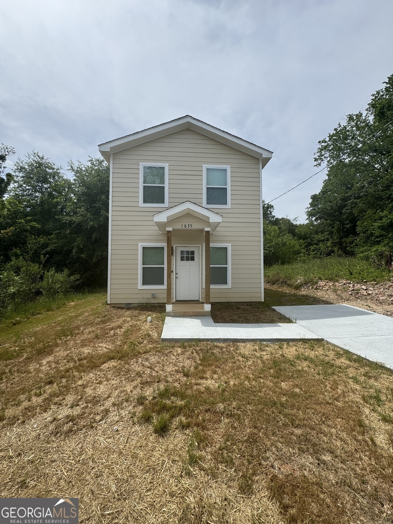 1635 2nd Street - Photo 1
