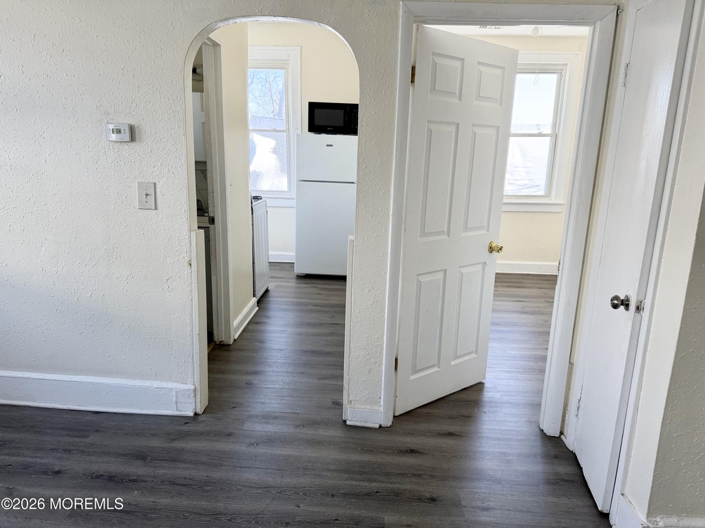 37 2nd Avenue - Photo 2