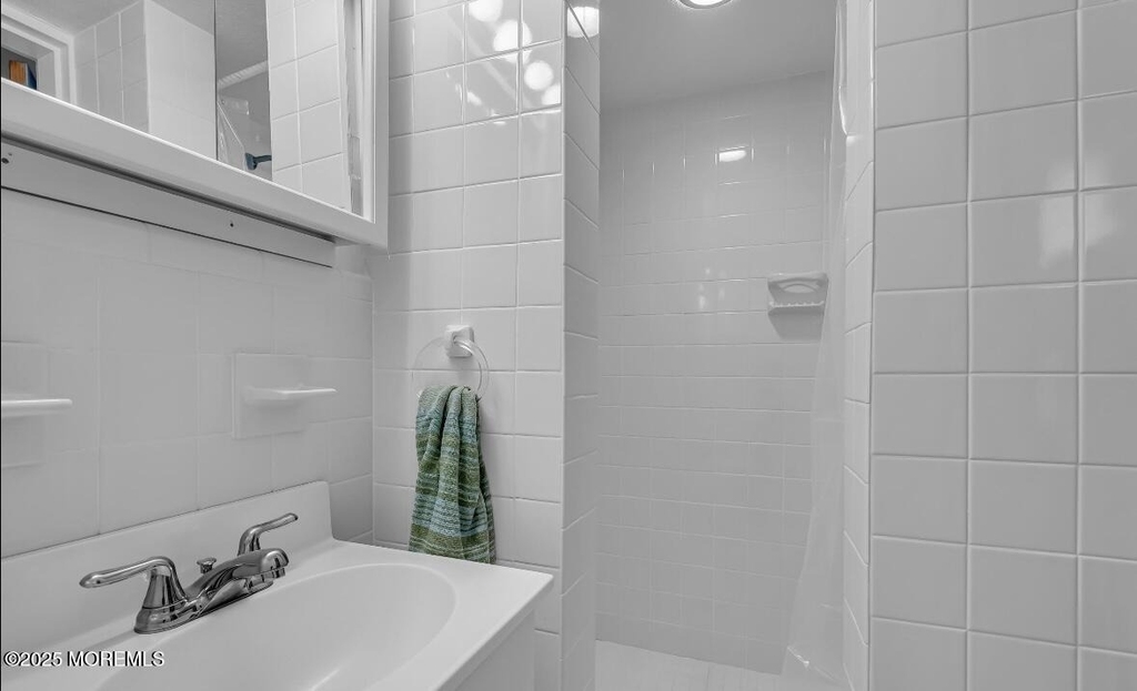 221 Harrison Avenue - Photo 29