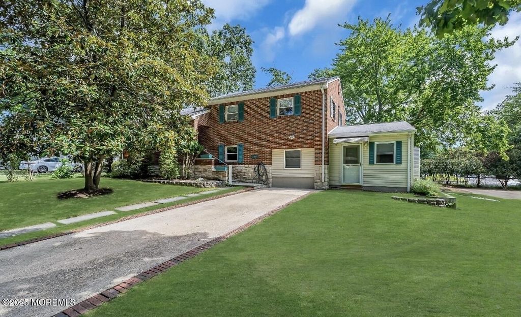 221 Harrison Avenue - Photo 2