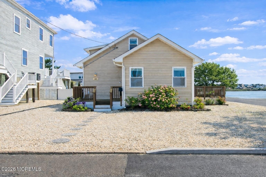 106 Makin Avenue - Photo 22