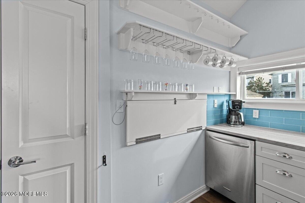 106 Makin Avenue - Photo 3