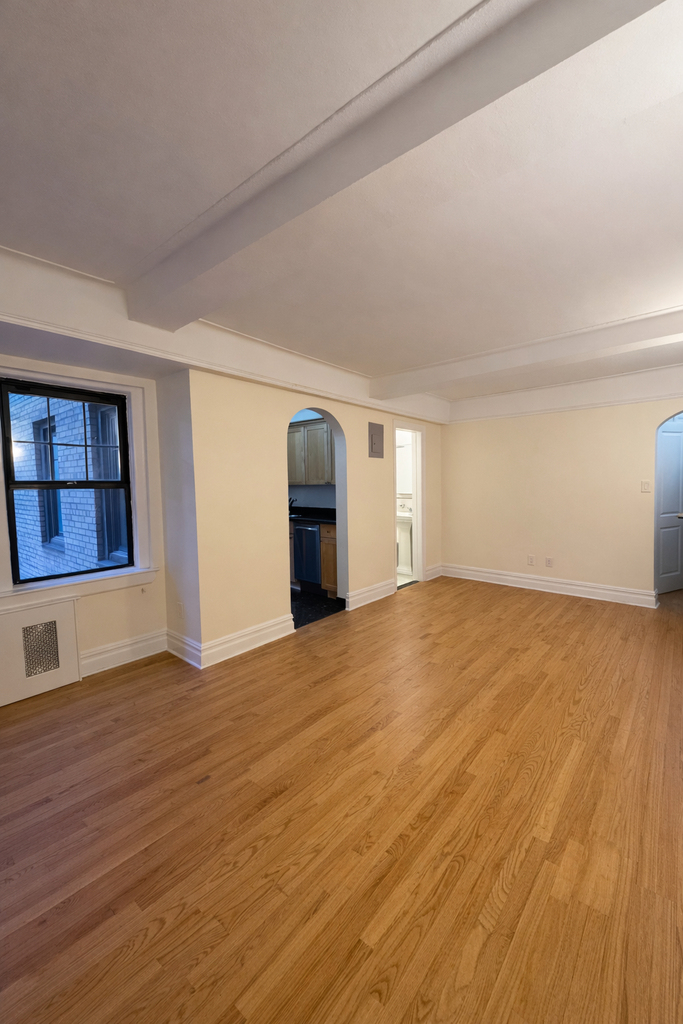 Christopher Street - Photo 1