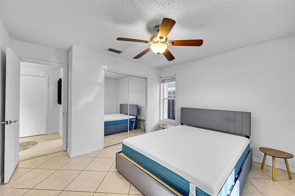 1361 Sw 26th Avenue - Photo 8