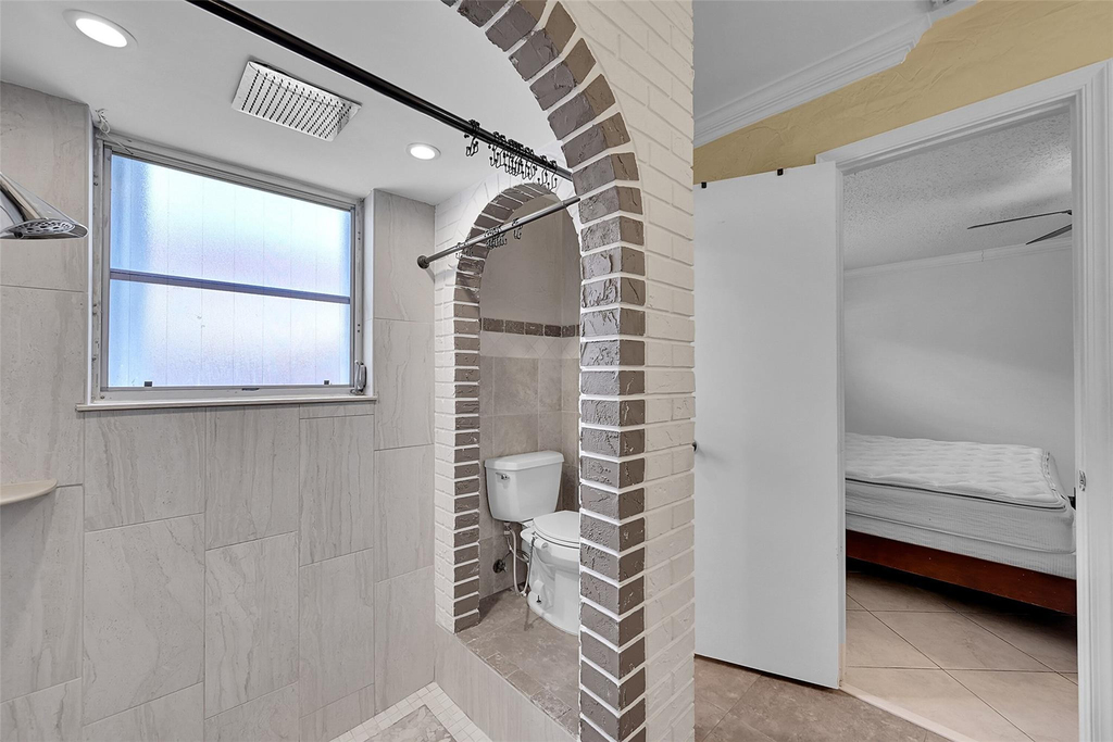 1361 Sw 26th Avenue - Photo 31