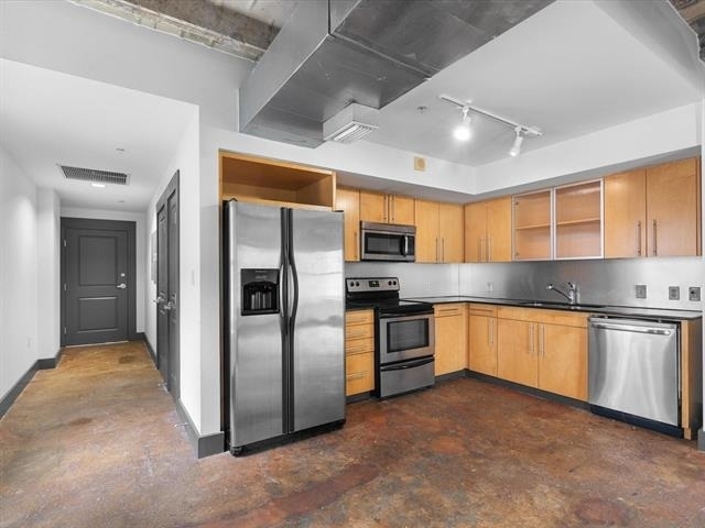 329 E Colorado Boulevard - Photo 5