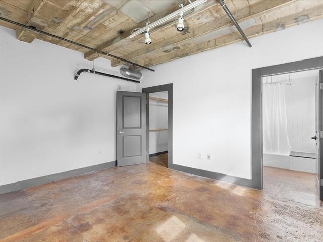 329 E Colorado Boulevard - Photo 10