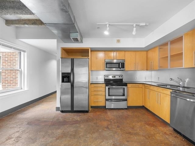 329 E Colorado Boulevard - Photo 6