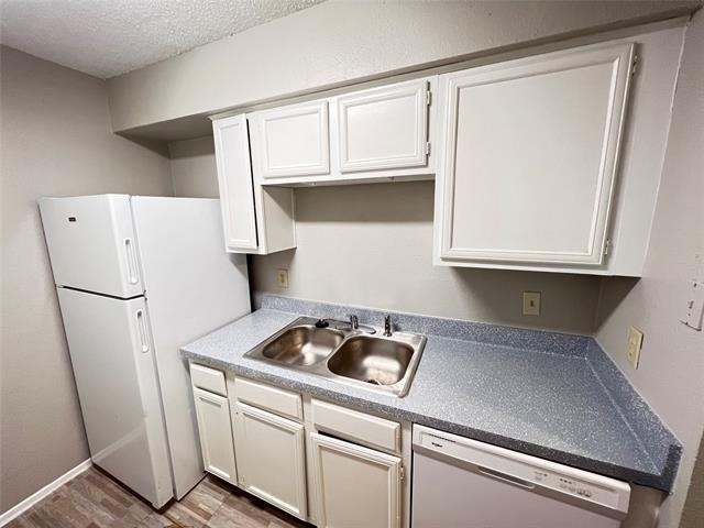 9696 Walnut Street - Photo 18