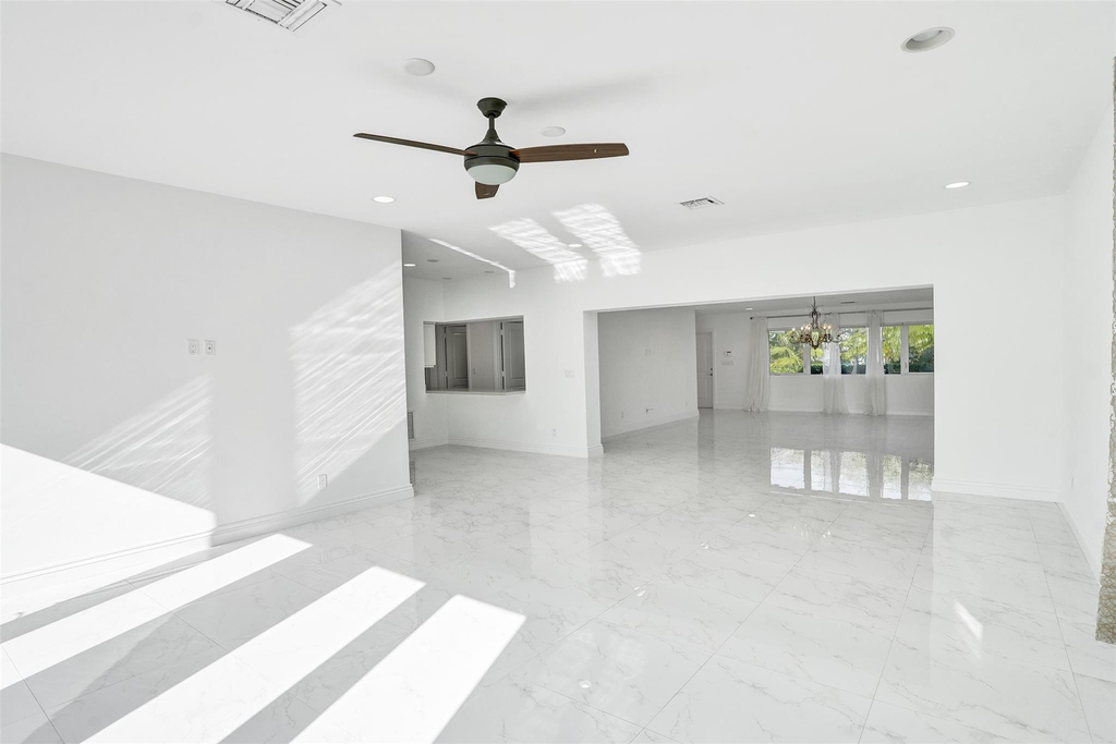 26 Cayuga Road - Photo 12