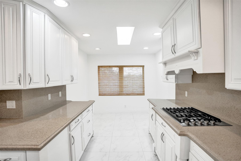 26 Cayuga Road - Photo 22