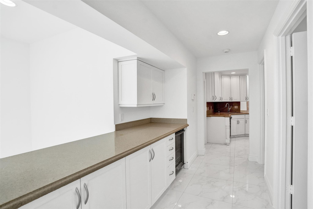 26 Cayuga Road - Photo 25