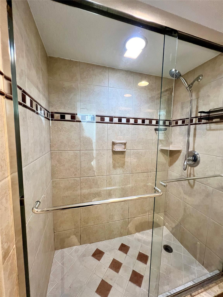 111 Briny Avenue - Photo 17