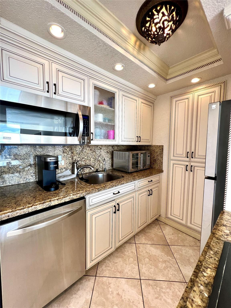 111 Briny Avenue - Photo 14