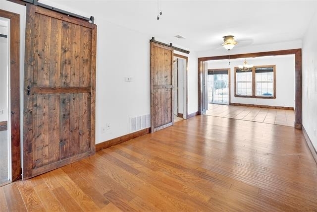 316 W Rucker Street - Photo 9