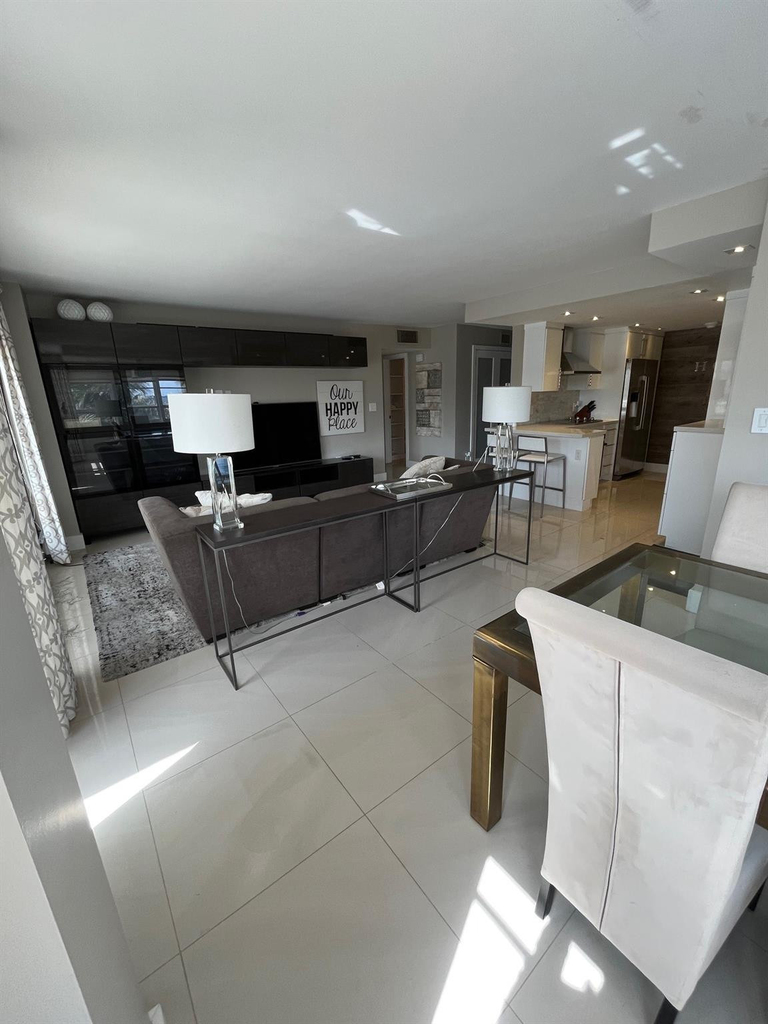 133 N Pompano Beach Boulevard - Photo 9