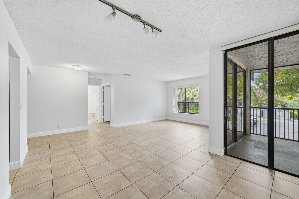 2486 Nw 49th Terrace - Photo 21