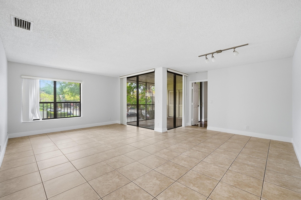 2486 Nw 49th Terrace - Photo 17