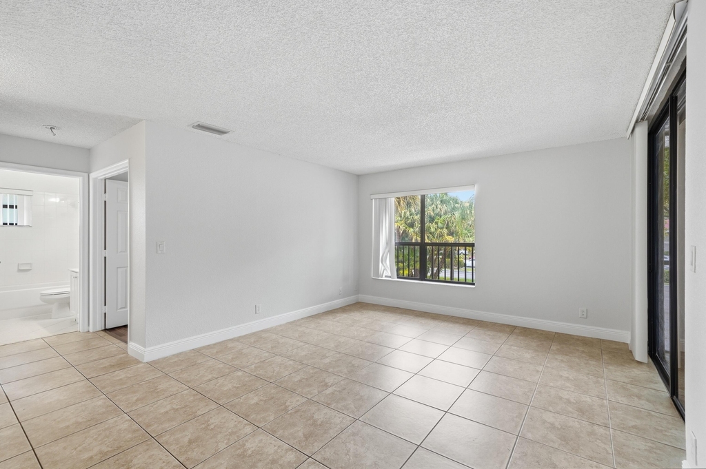 2486 Nw 49th Terrace - Photo 24