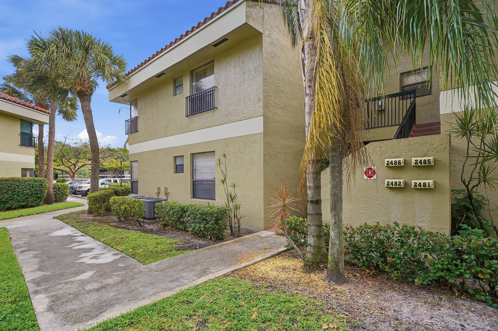 2486 Nw 49th Terrace - Photo 14