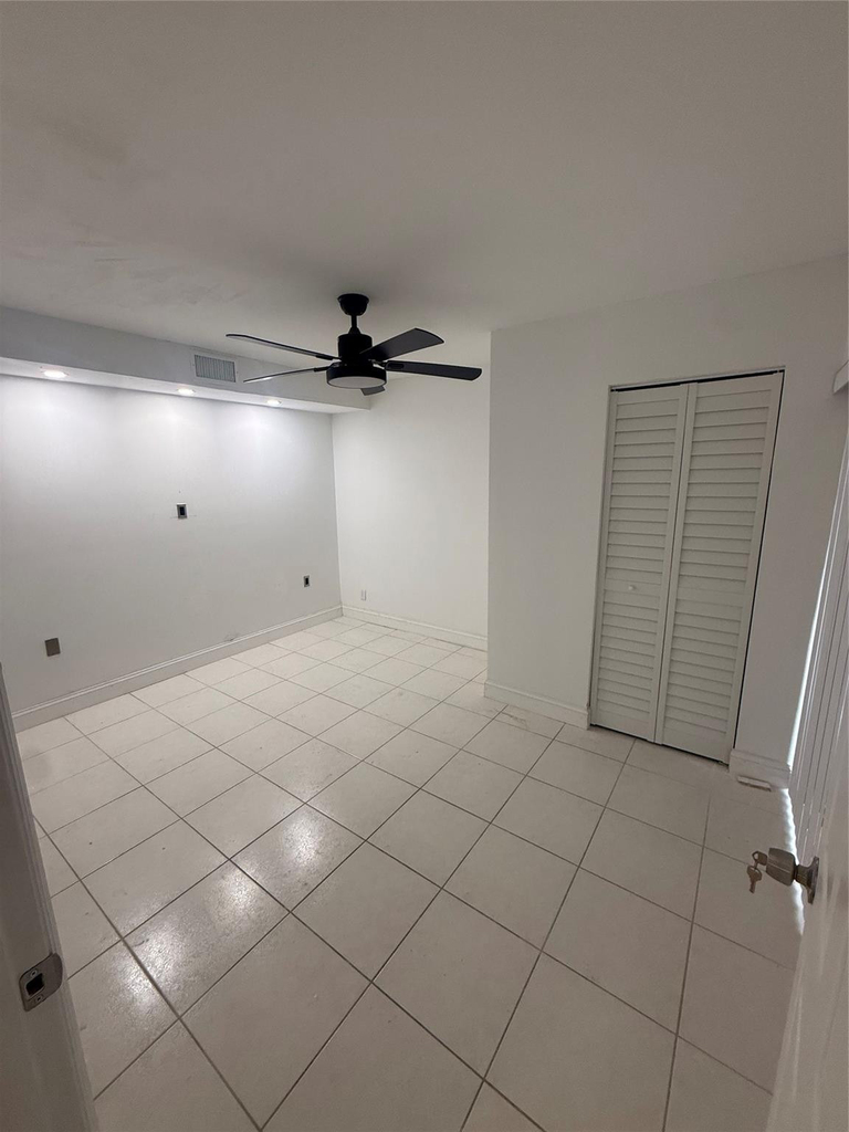 9138 Sw 23rd Street - Photo 1