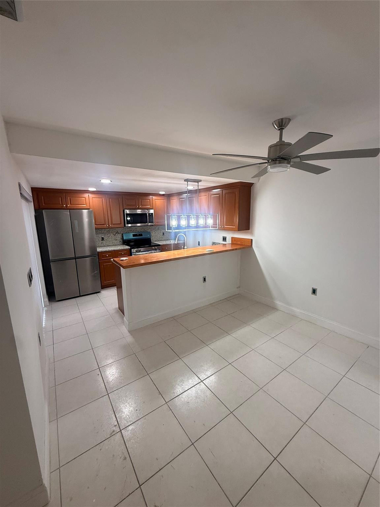 9138 Sw 23rd Street - Photo 3