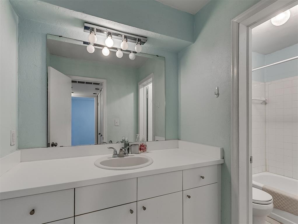 1703 E Lindsey Street - Photo 29