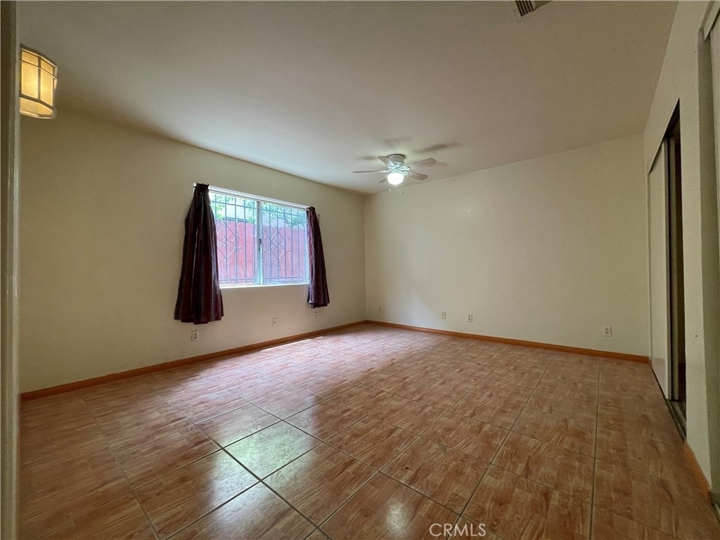 1349 Walnut Avenue - Photo 6