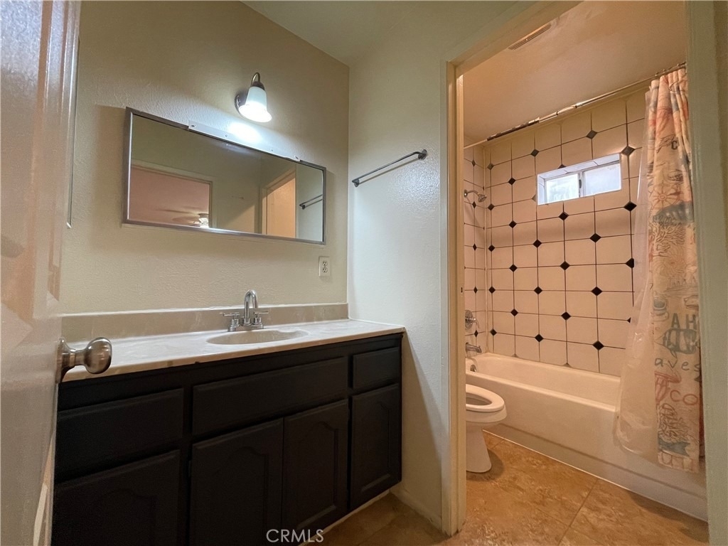 1349 Walnut Avenue - Photo 10