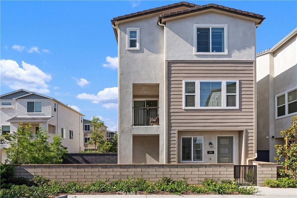 291 Heartland Way - Photo 0