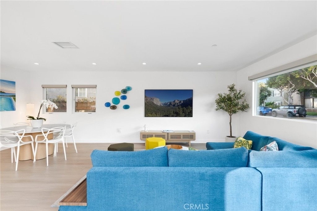 1576 E Ocean Boulevard - Photo 4