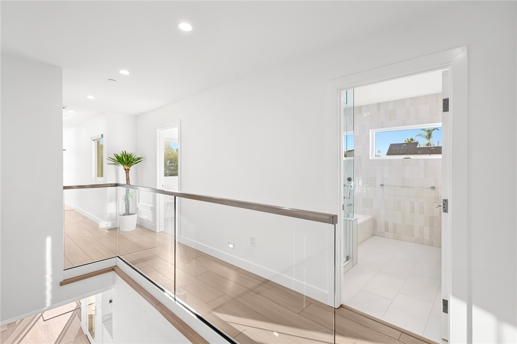 1576 E Ocean Boulevard - Photo 7