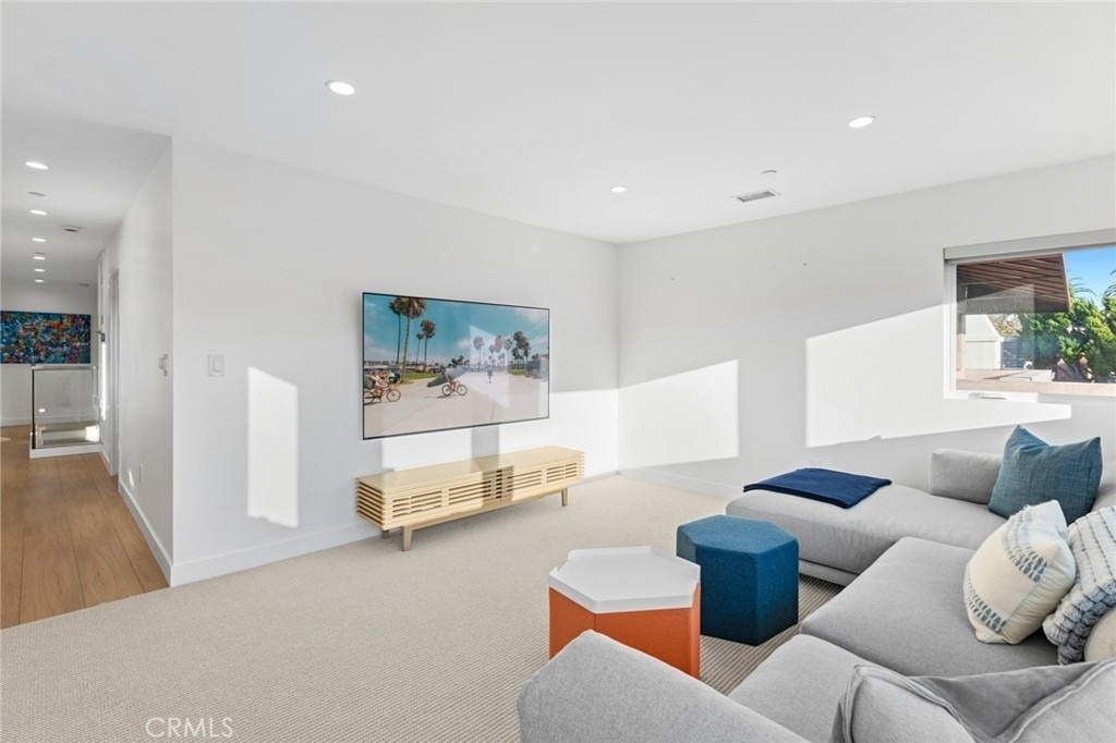 1576 E Ocean Boulevard - Photo 15