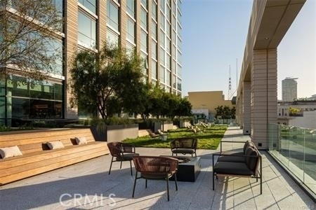400 S Broadway - Photo 9