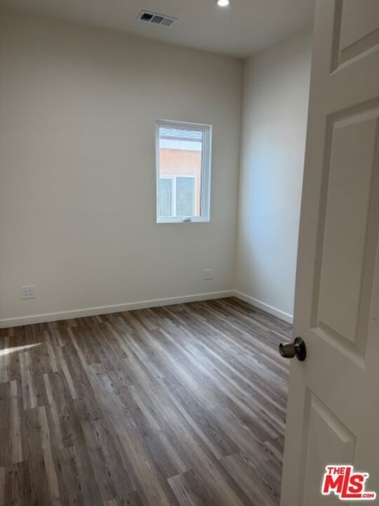 11018 Herrick Avenue - Photo 11