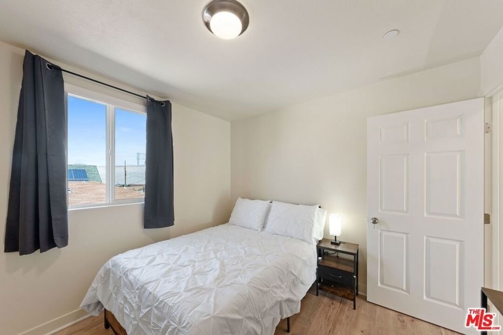 5912 S Flower Street - Photo 19