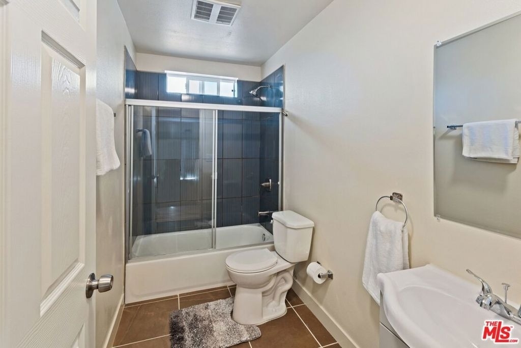 5912 S Flower Street - Photo 44