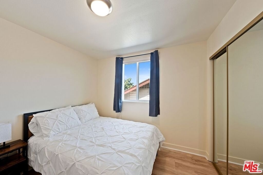 5912 S Flower Street - Photo 17