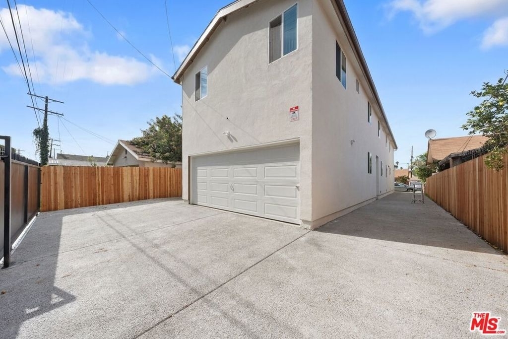 5912 S Flower Street - Photo 59
