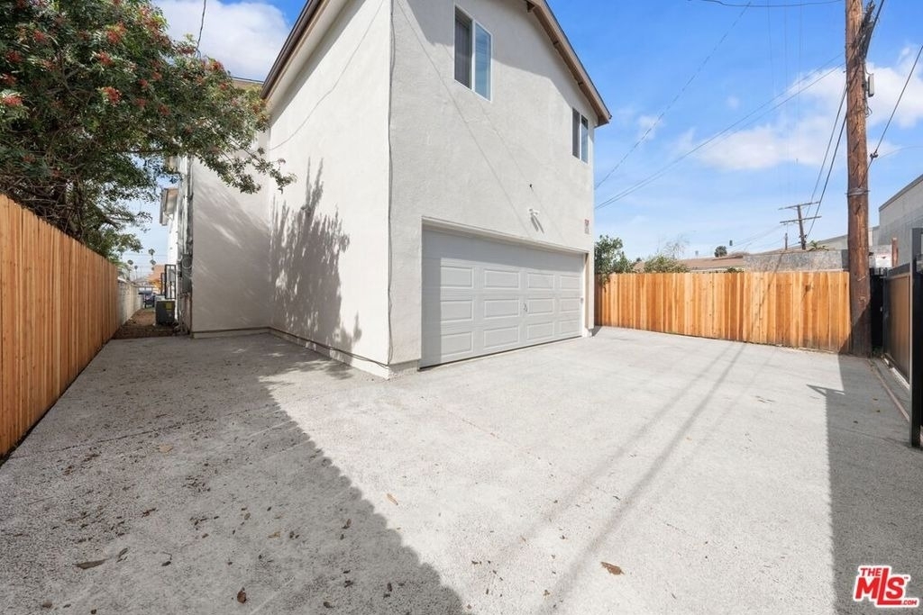 5912 S Flower Street - Photo 57