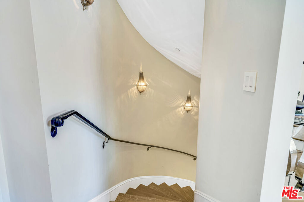 19633 Wells Drive - Photo 33