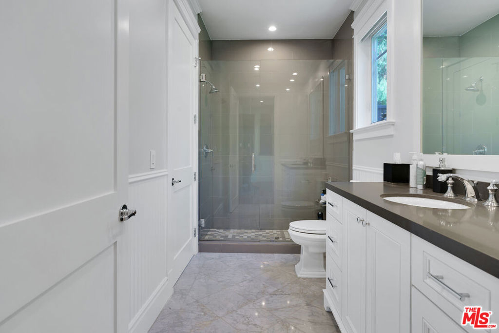 19633 Wells Drive - Photo 16