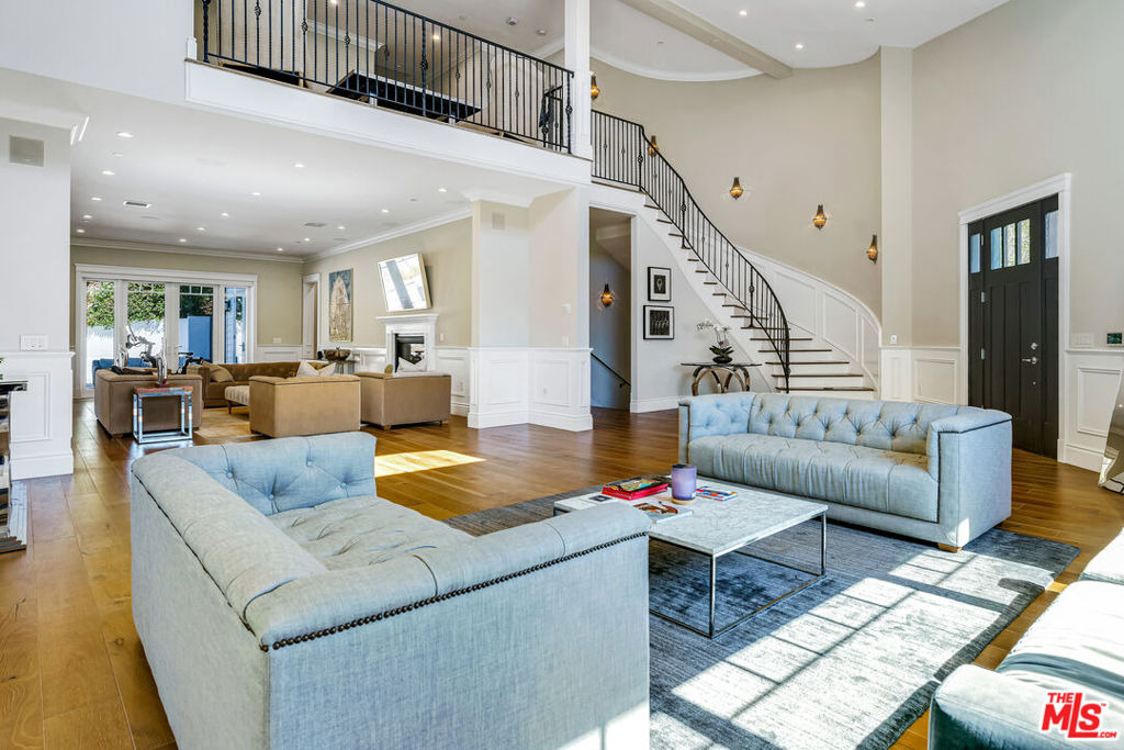 19633 Wells Drive - Photo 4