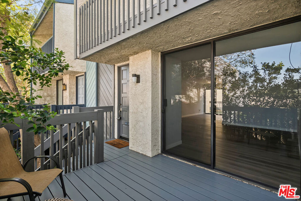 29239 Heathercliff Road - Photo 2