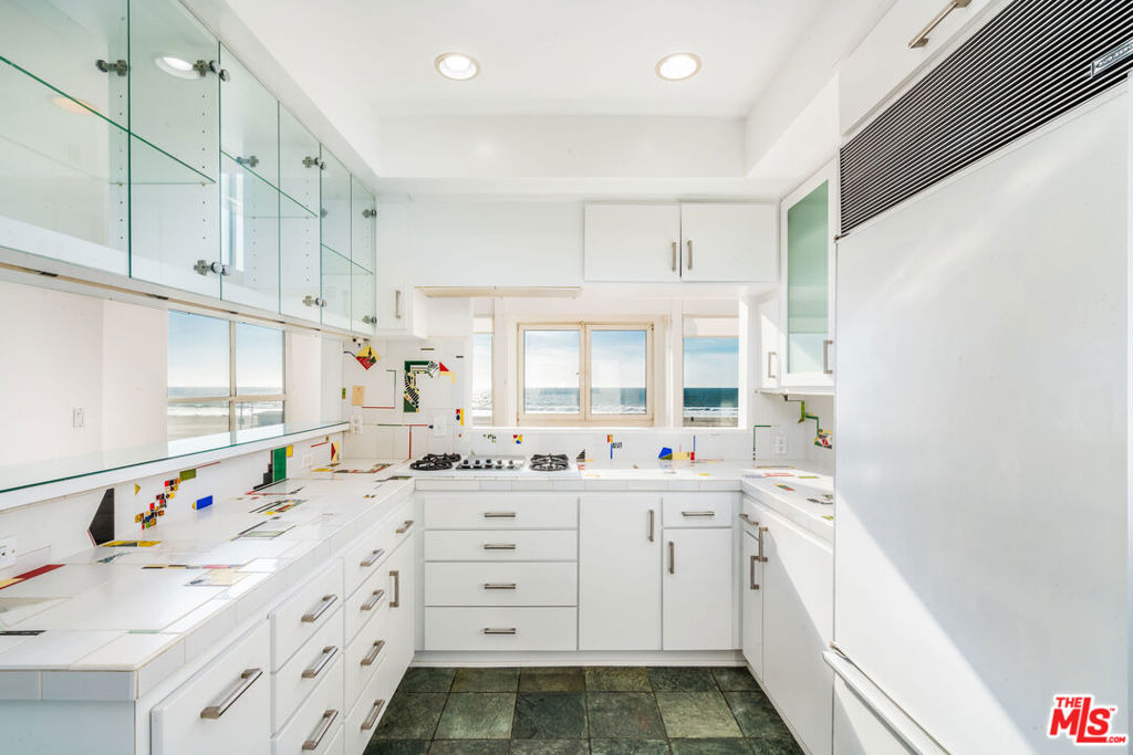 3711 Ocean Front - Photo 7