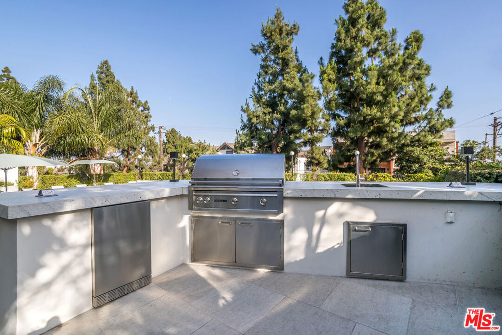 8787 Shoreham Drive - Photo 23