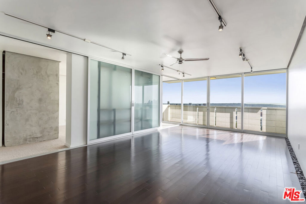 8787 Shoreham Drive - Photo 13