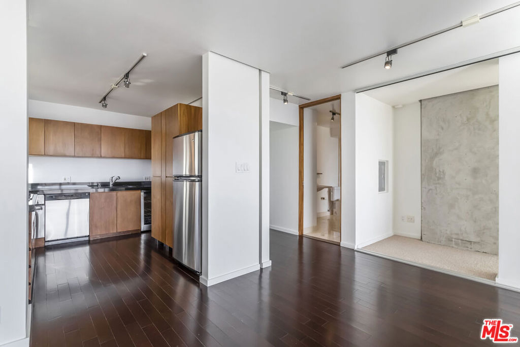 8787 Shoreham Drive - Photo 12